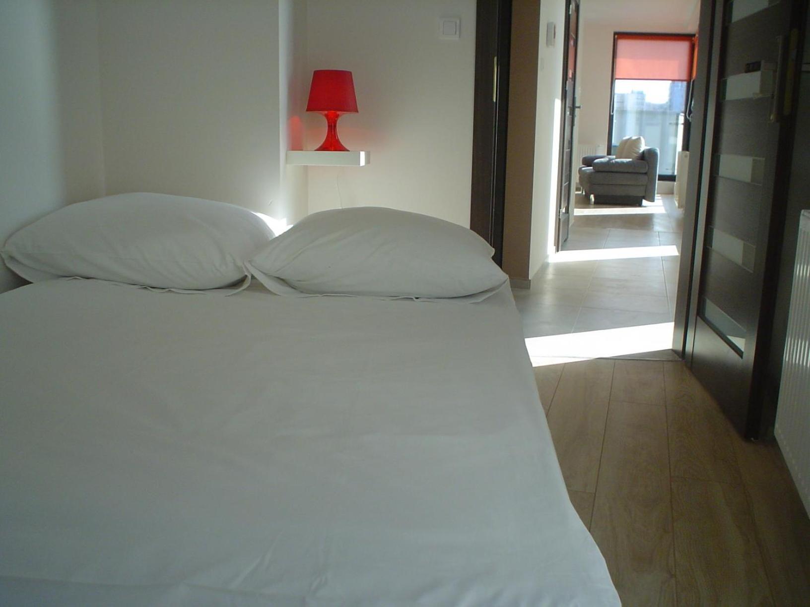 Pirelli Apartament Варшава Экстерьер фото